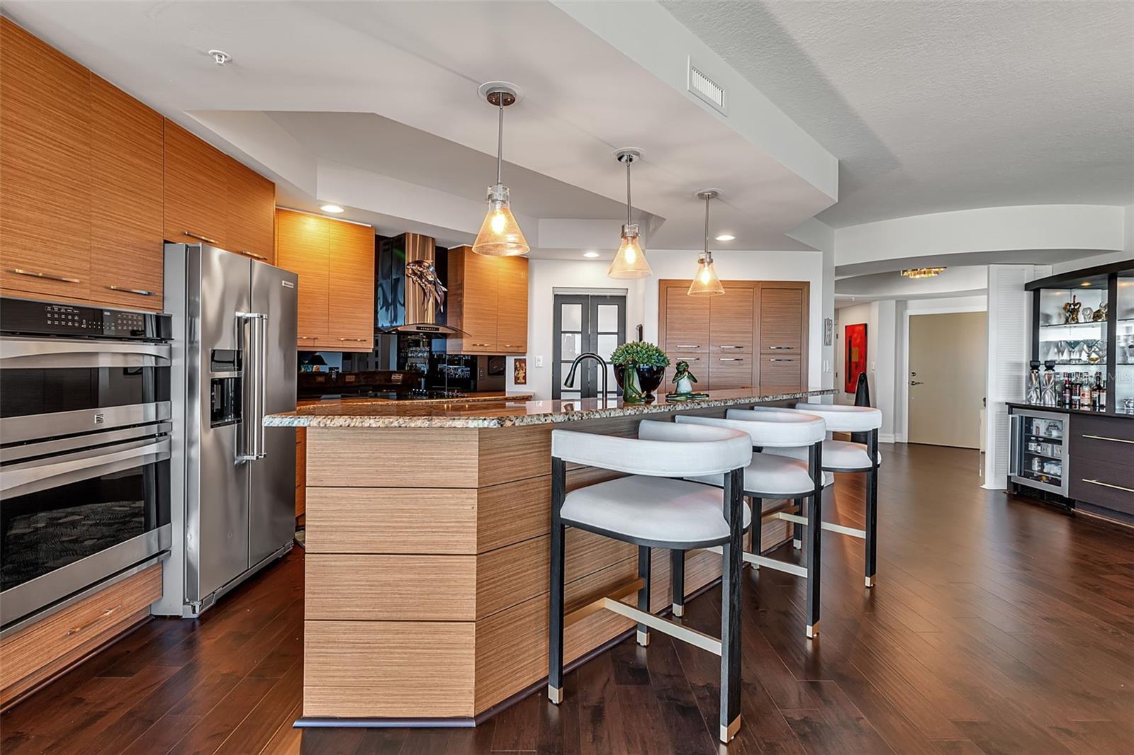 Image 19 of 96 For 385 Point Road 704