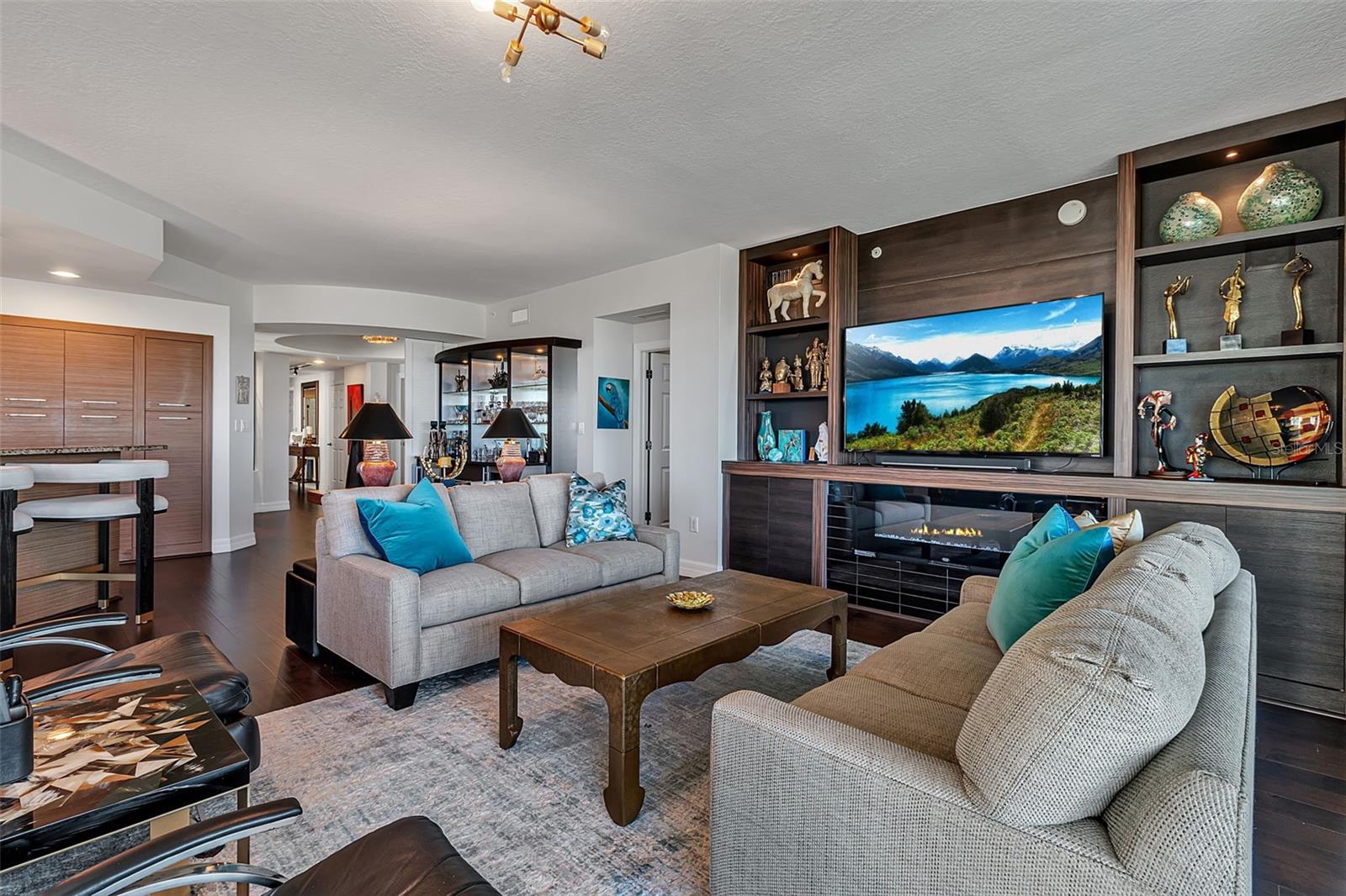 Image 29 of 96 For 385 Point Road 704