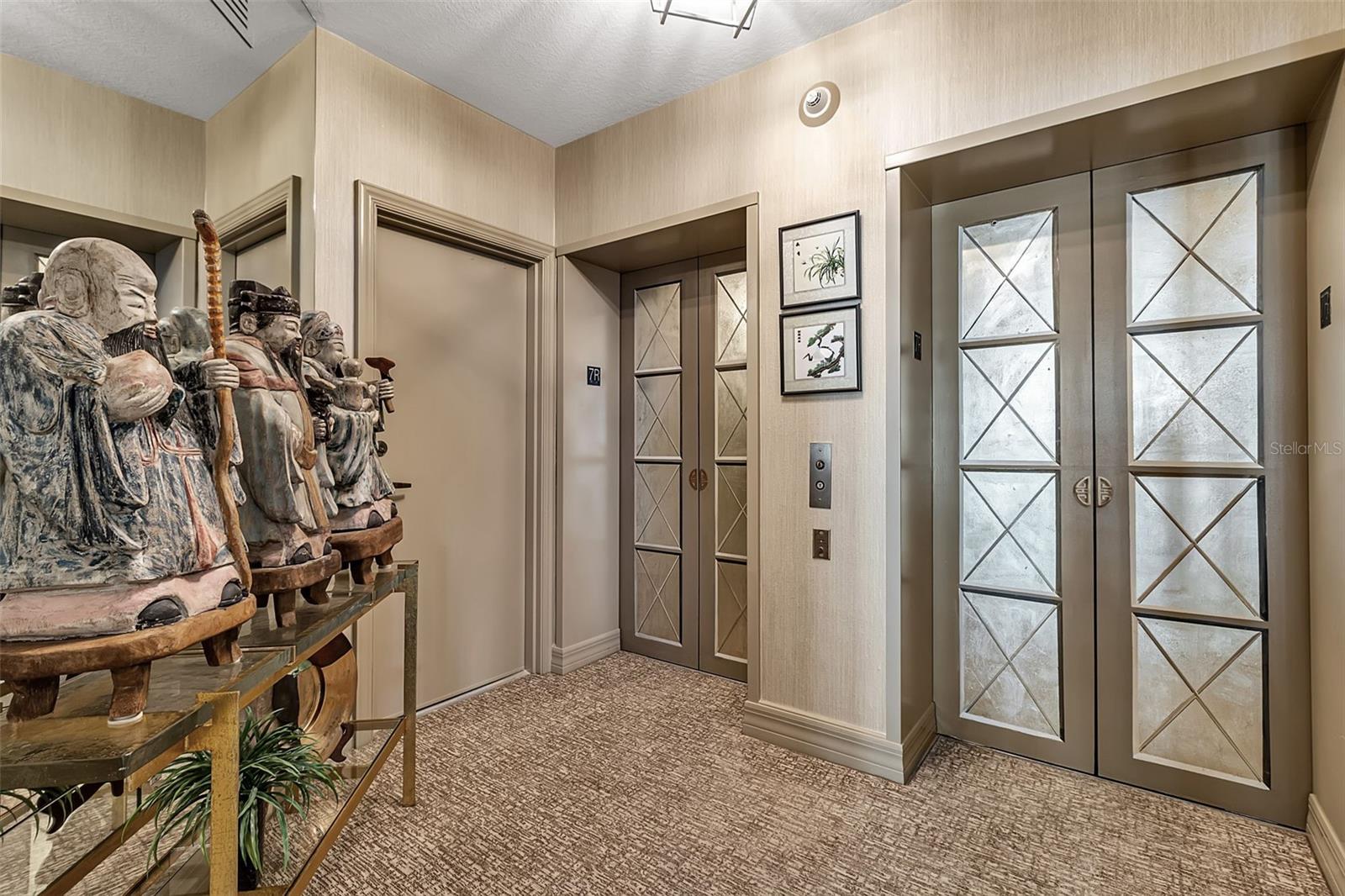 Image 4 of 96 For 385 Point Road 704