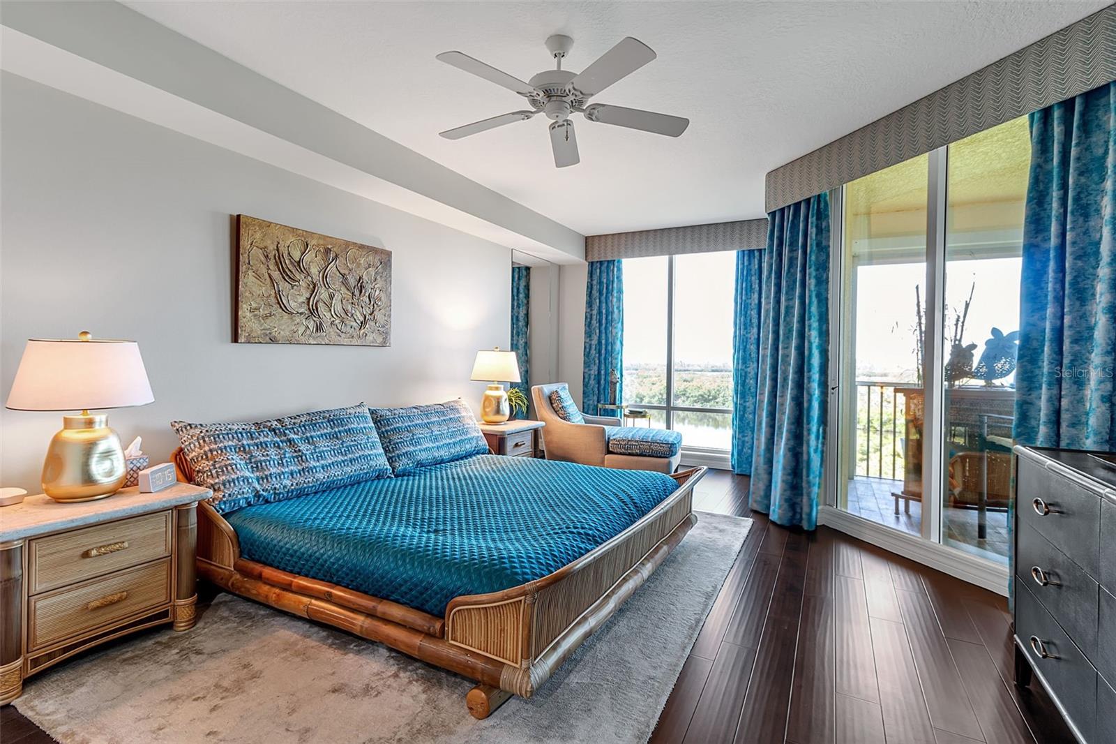 Image 41 of 96 For 385 Point Road 704