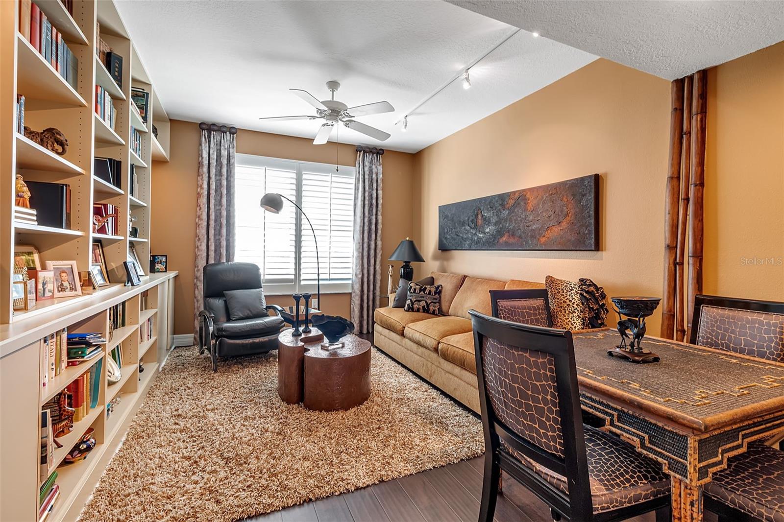 Image 52 of 96 For 385 Point Road 704