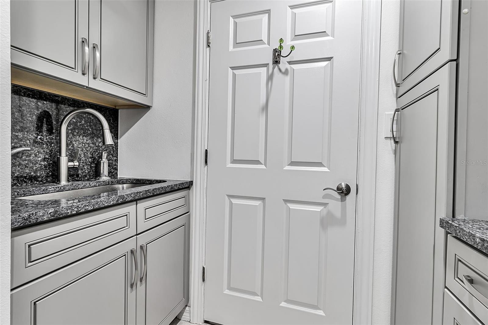 Image 55 of 96 For 385 Point Road 704