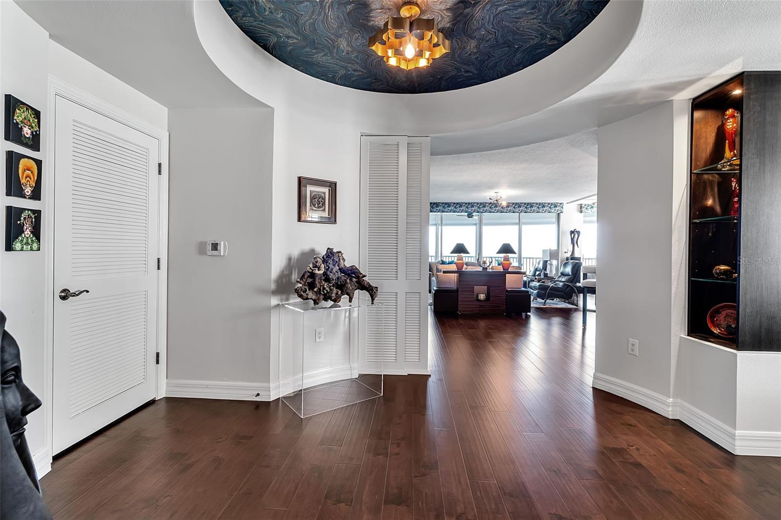 Image 7 of 96 For 385 Point Road 704