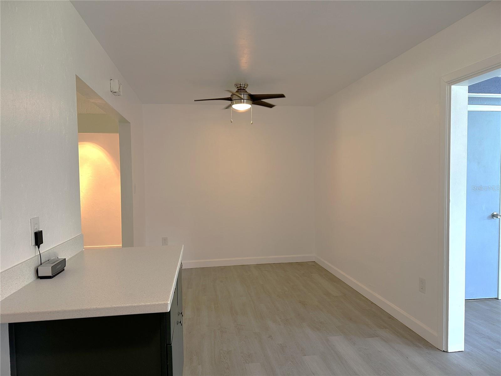 Image 27 of 37 For 2275 Hawthorne Street