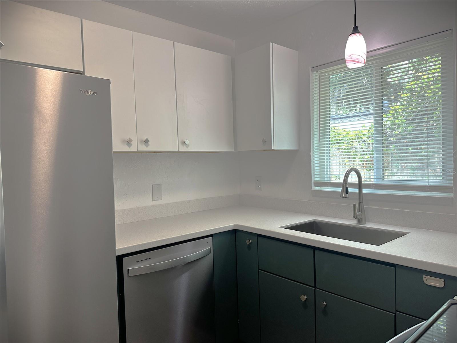 Image 31 of 37 For 2275 Hawthorne Street