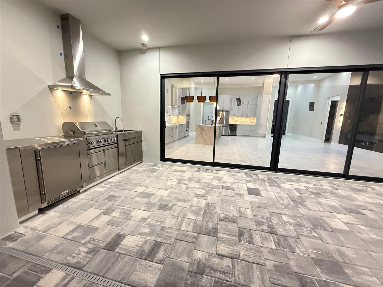 Image 23 of 40 For 10438 Atenia Street