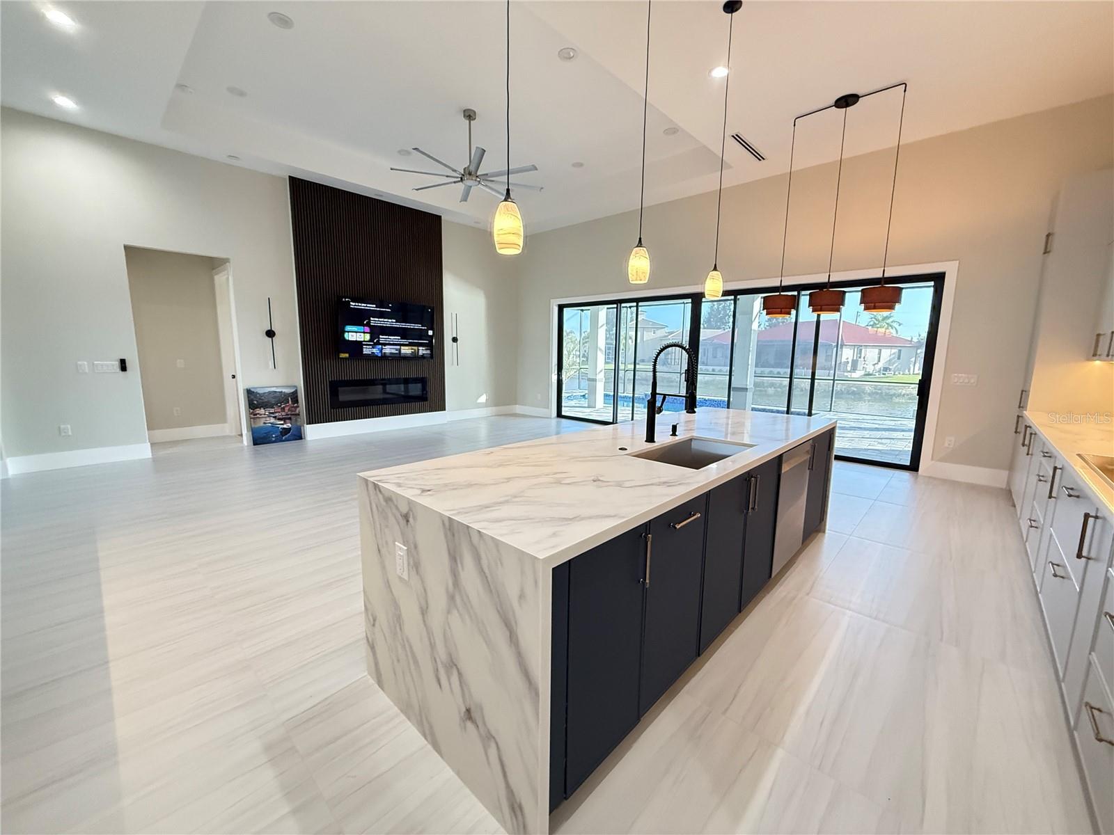 Image 37 of 40 For 10438 Atenia Street