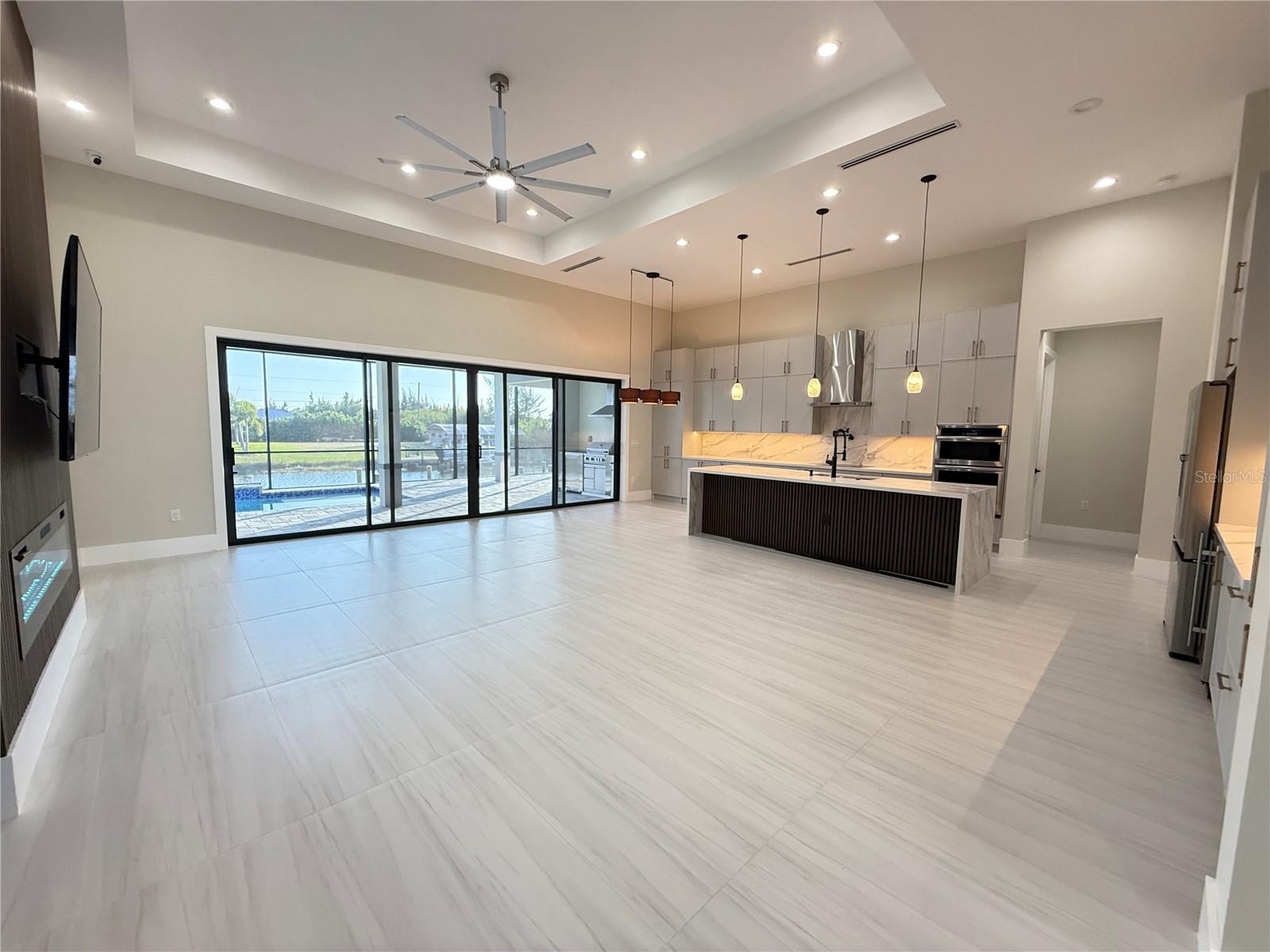 Image 38 of 40 For 10438 Atenia Street