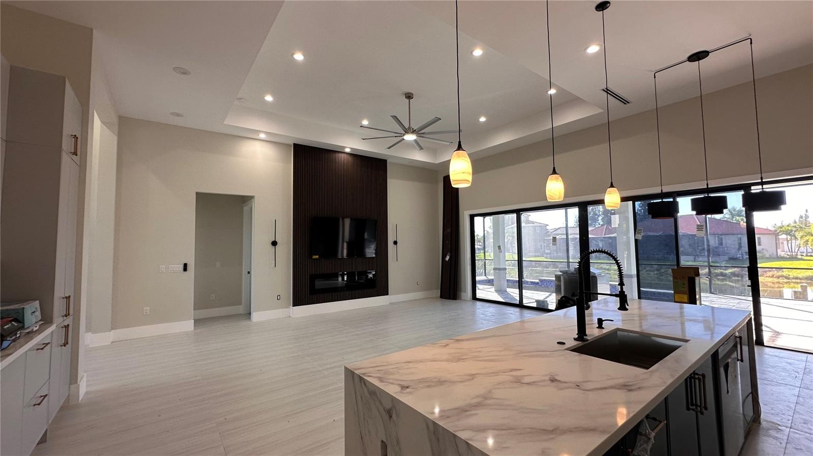 Image 9 of 17 For 10438 Atenia Street