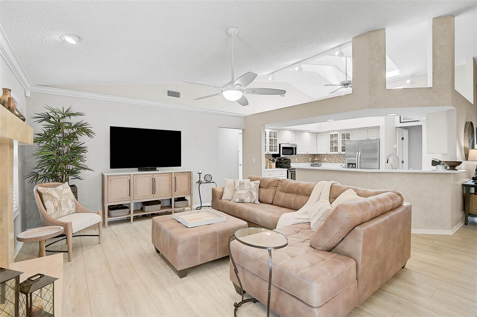 Image 28 of 37 For 4312 Pro Am Avenue E