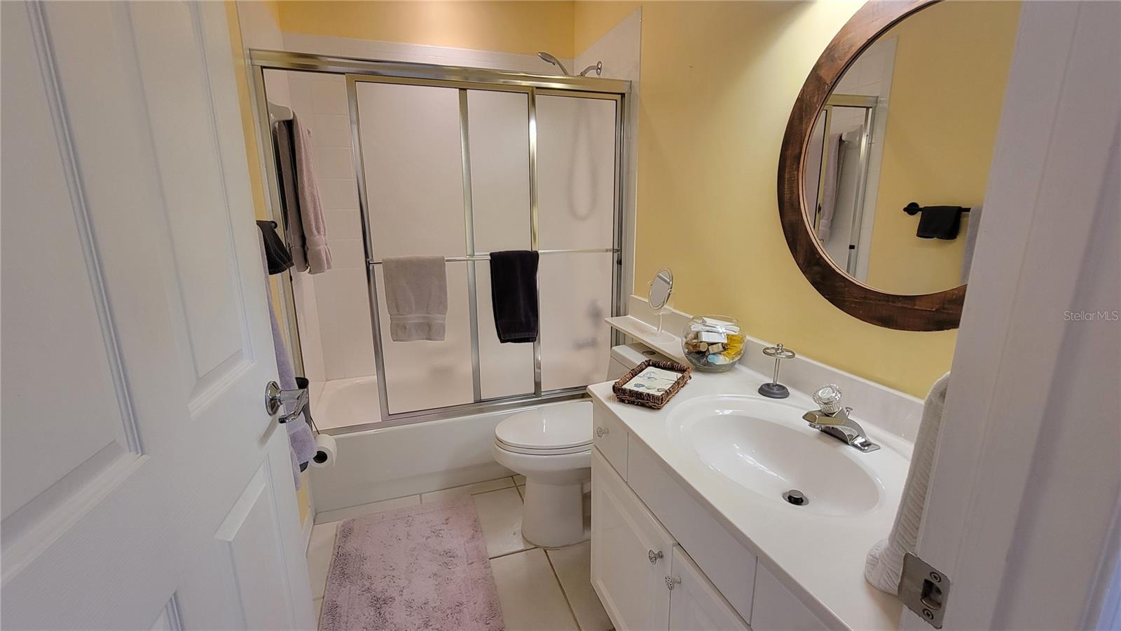 Image 19 of 80 For 6640 Pineview Terrace 6640