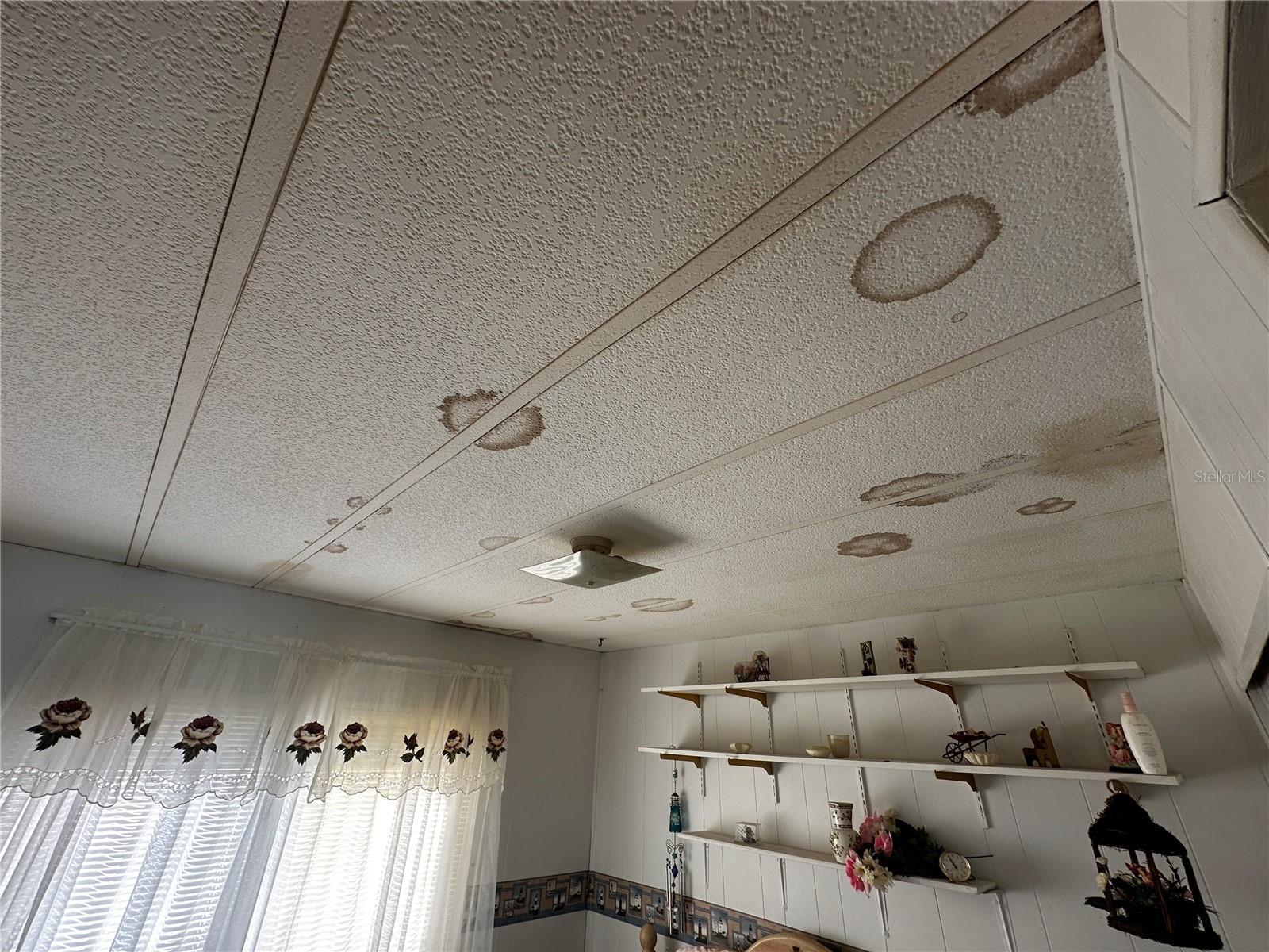 Image 10 of 34 For 361 Tampico Drive