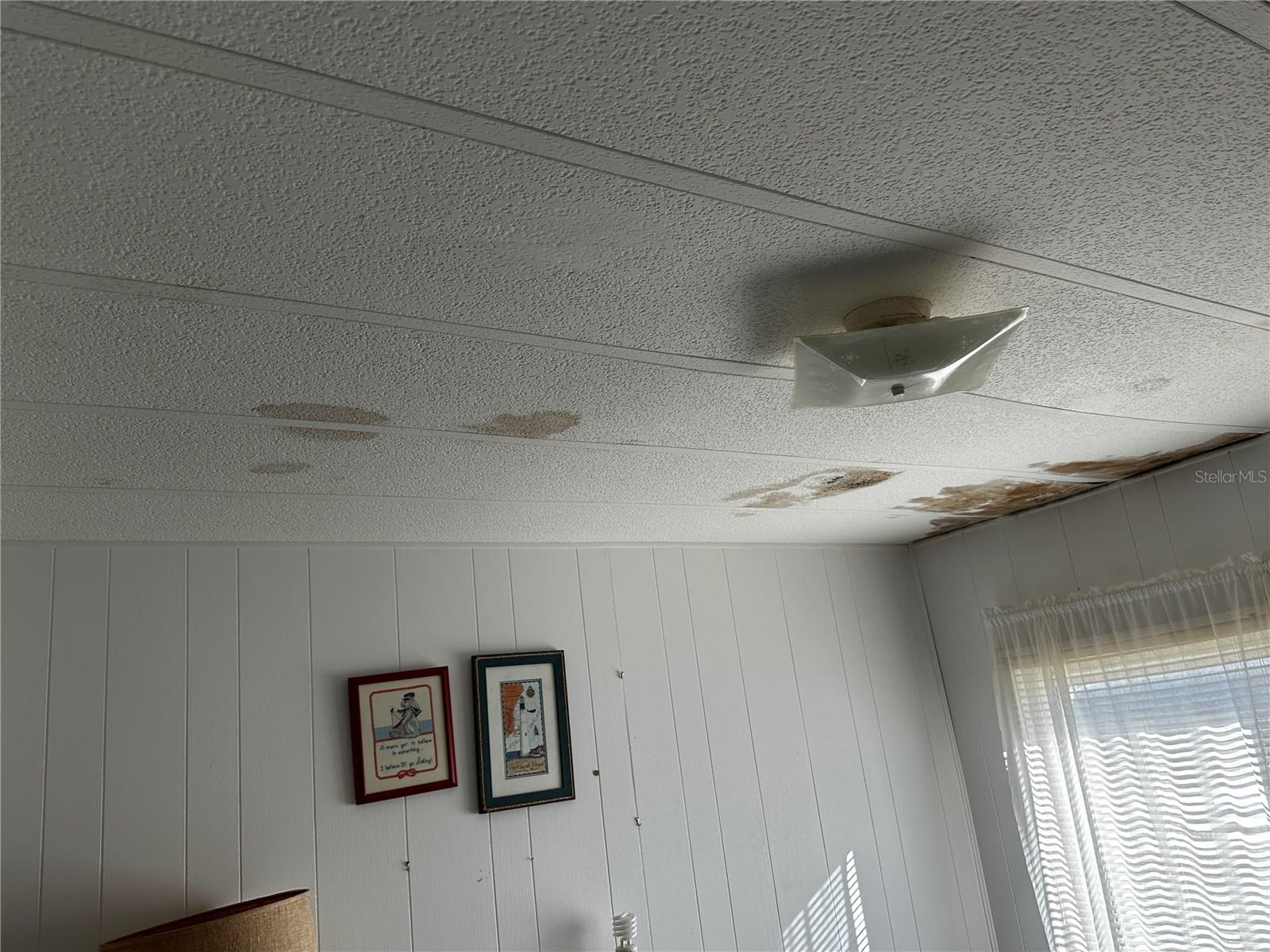 Image 23 of 34 For 361 Tampico Drive