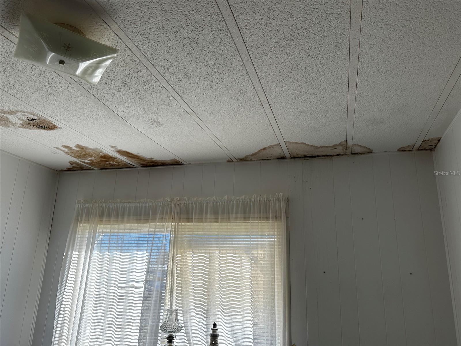 Image 24 of 34 For 361 Tampico Drive