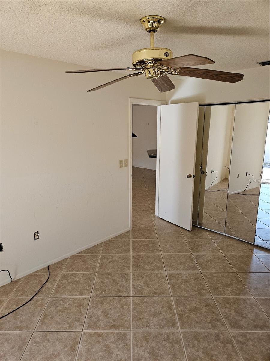 Image 17 of 30 For 4073 Center Pointe Place