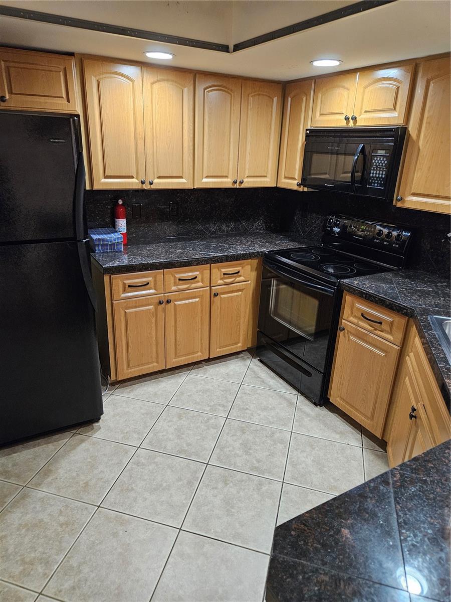 Image 7 of 30 For 4073 Center Pointe Place