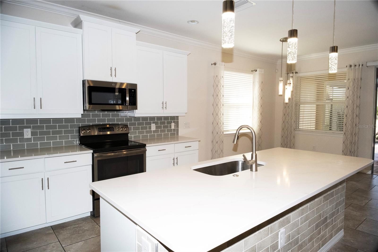 Image 12 of 40 For 11490 Blackfin Street