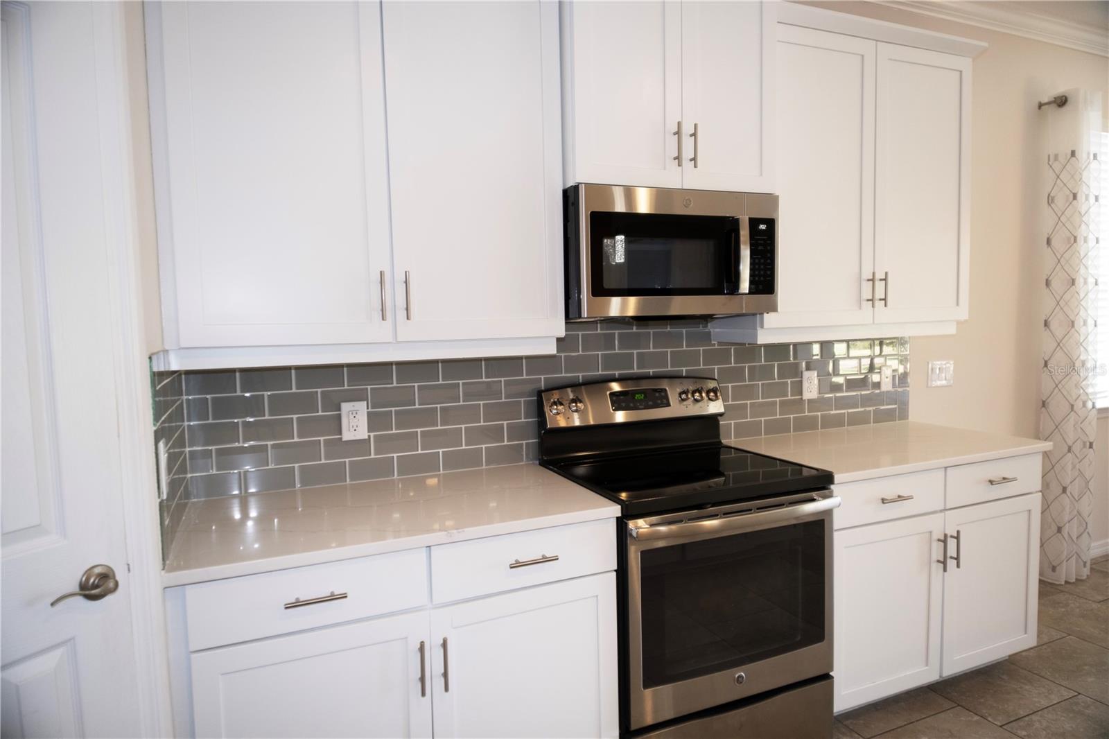 Image 13 of 40 For 11490 Blackfin Street