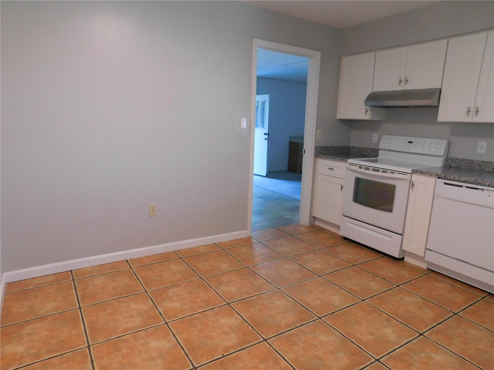 Image 14 of 33 For 508 65th Avenue W