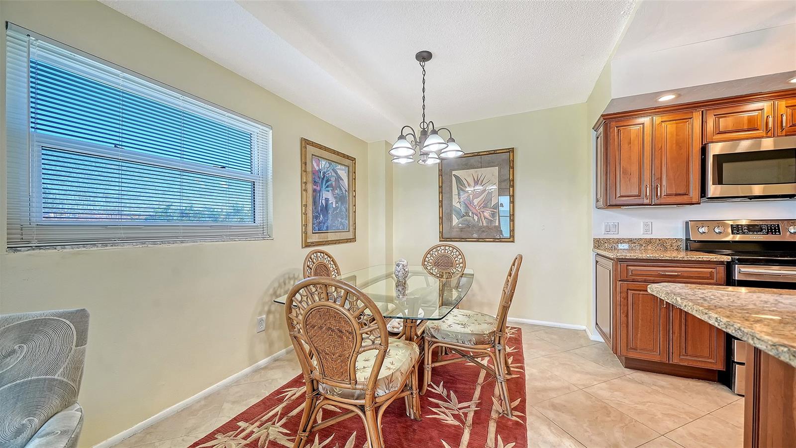 Image 17 of 45 For 2721 Gulf Of Mexico Drive 408