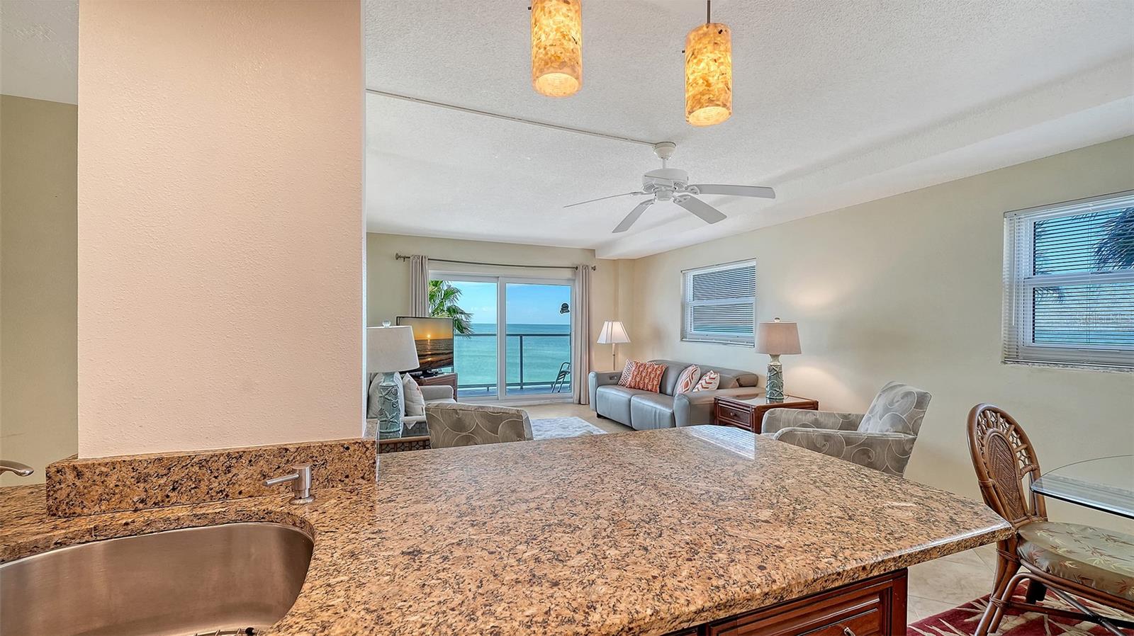 Image 22 of 45 For 2721 Gulf Of Mexico Drive 408