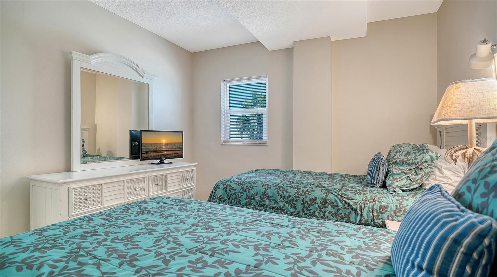 Image 28 of 45 For 2721 Gulf Of Mexico Drive 408