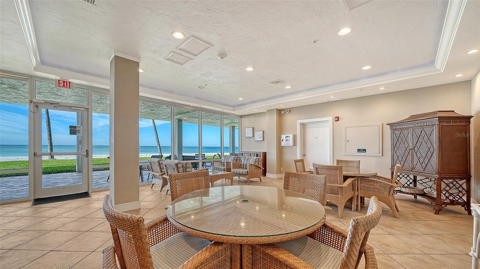 Image 32 of 45 For 2721 Gulf Of Mexico Drive 408