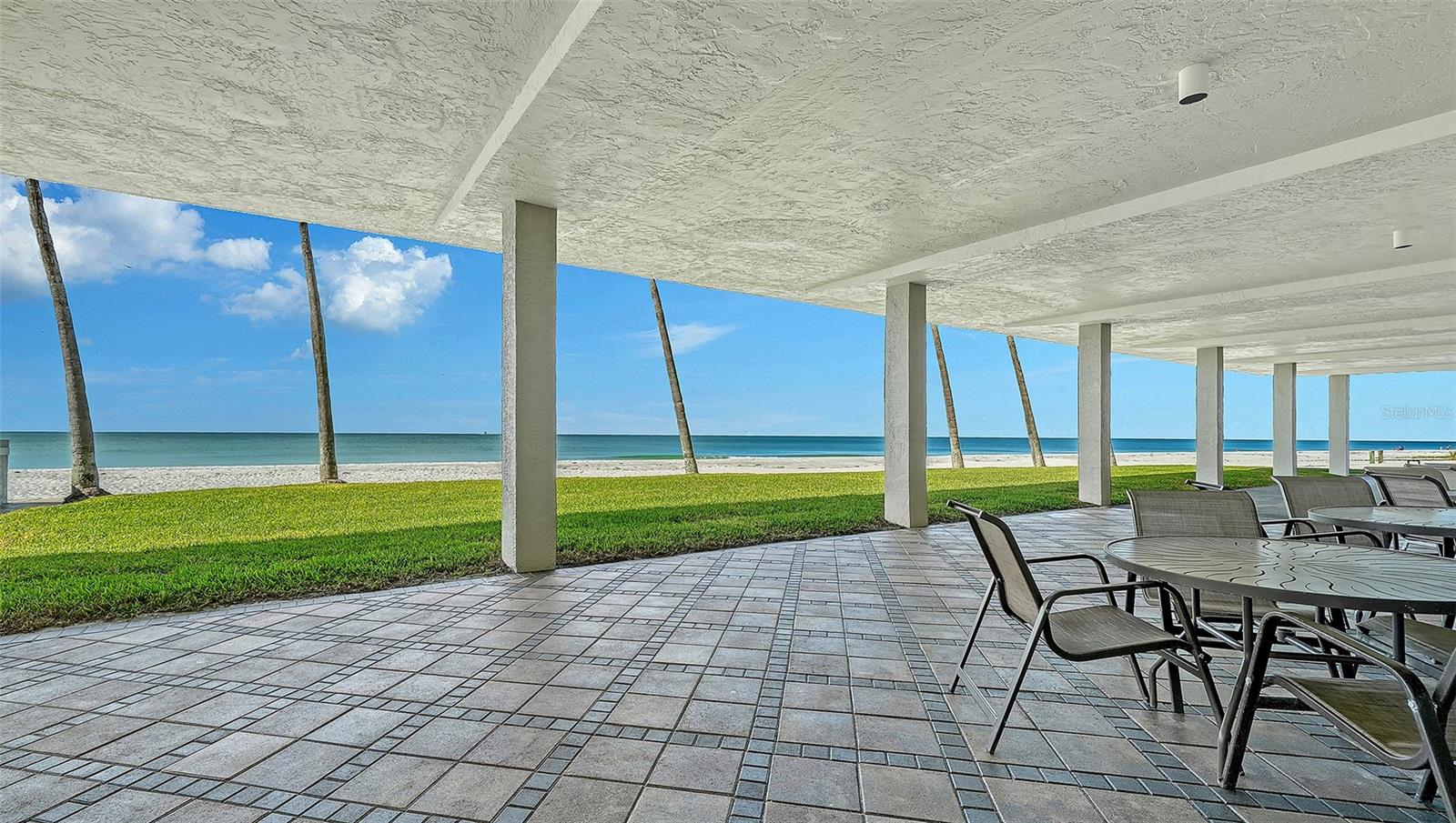 Image 34 of 45 For 2721 Gulf Of Mexico Drive 408