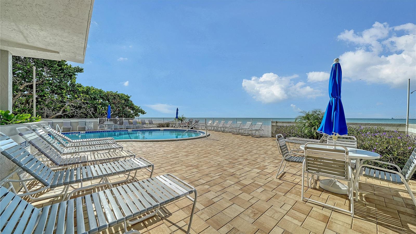 Image 36 of 45 For 2721 Gulf Of Mexico Drive 408