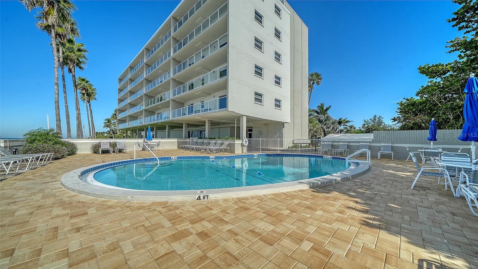 Image 38 of 45 For 2721 Gulf Of Mexico Drive 408