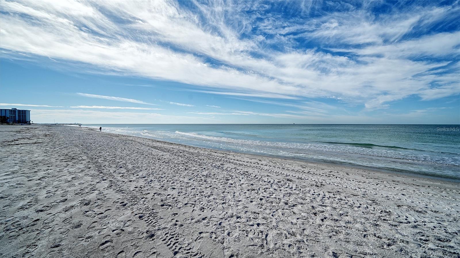 Image 39 of 45 For 2721 Gulf Of Mexico Drive 408