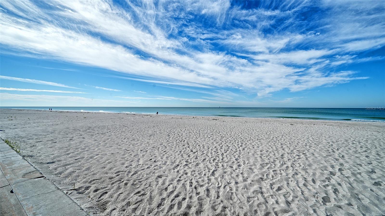 Image 40 of 45 For 2721 Gulf Of Mexico Drive 408