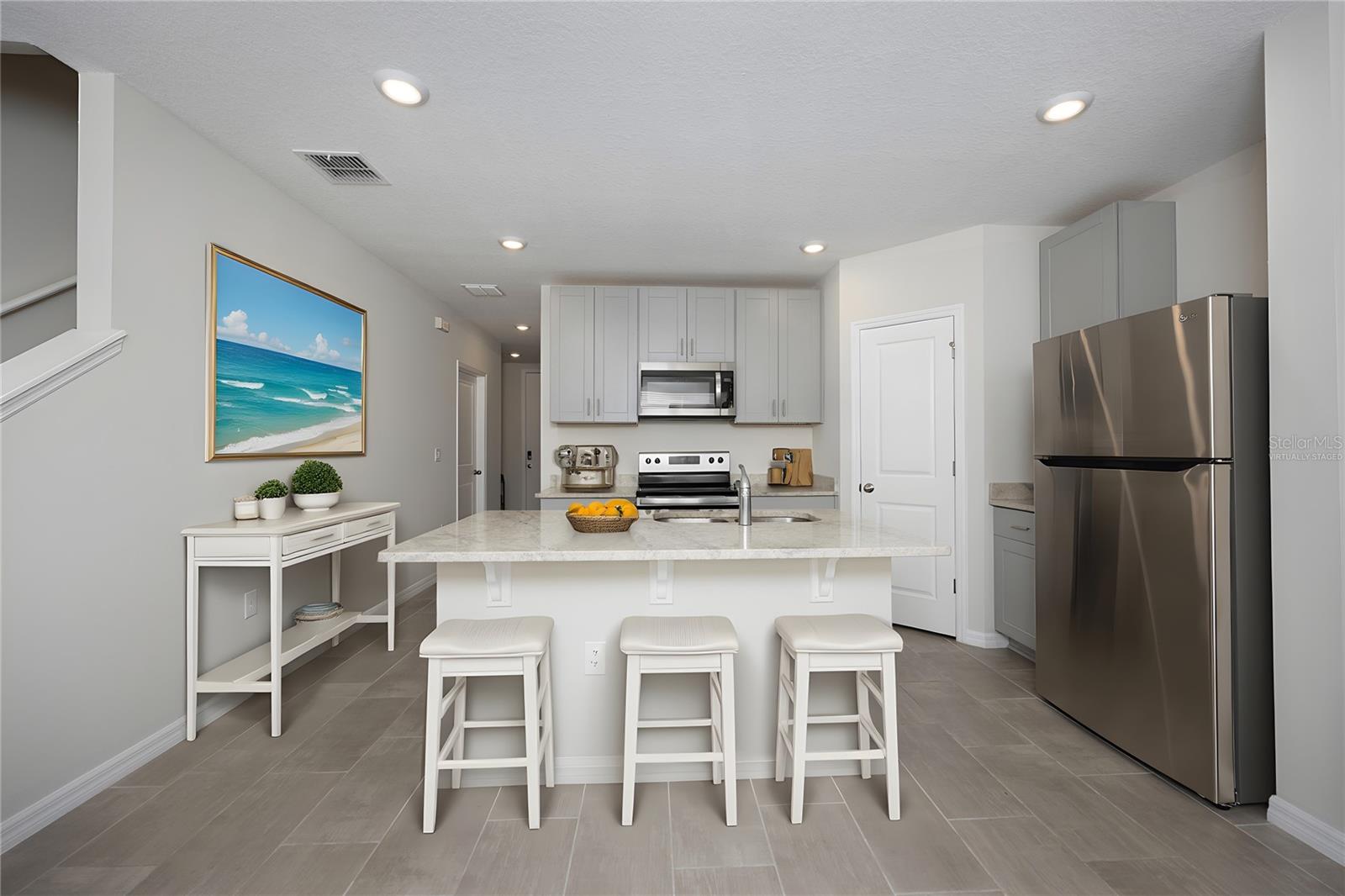 Image 4 of 31 For 17147 Blowfish Drive