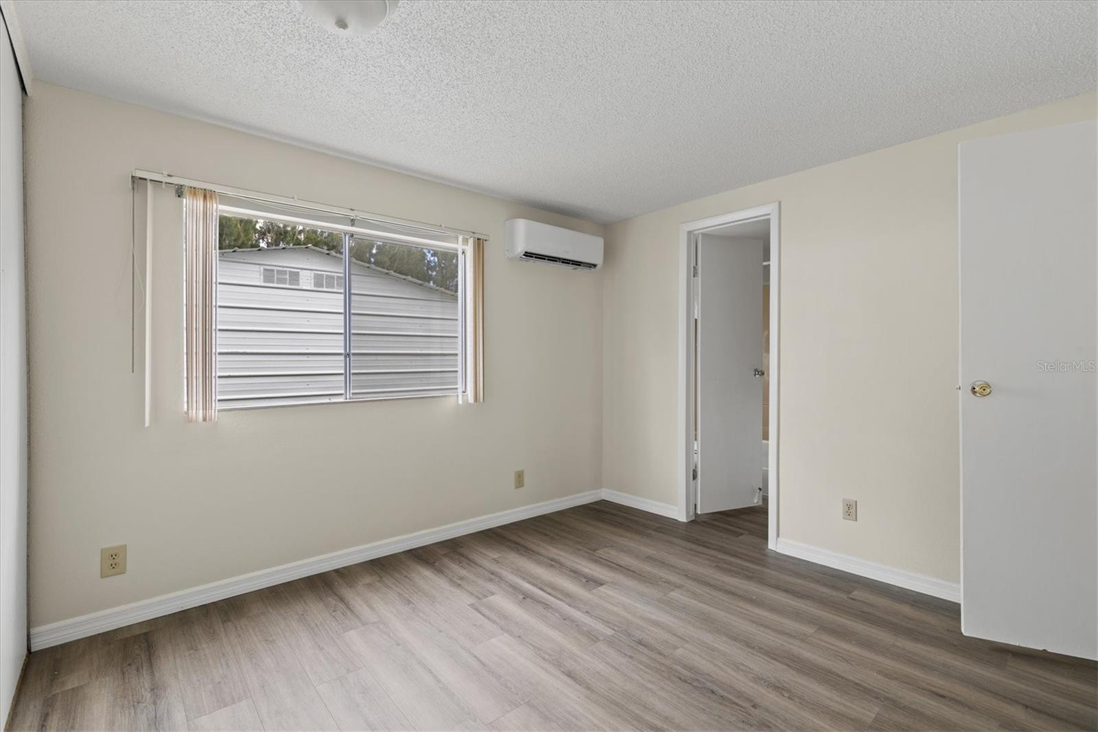 Image 22 of 67 For 3831 115th Street Court W