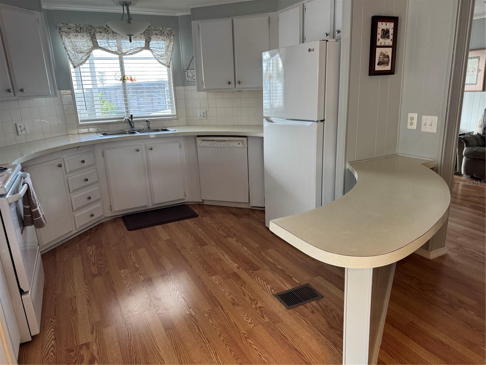 Image 7 of 25 For 9 Lafitte Drive