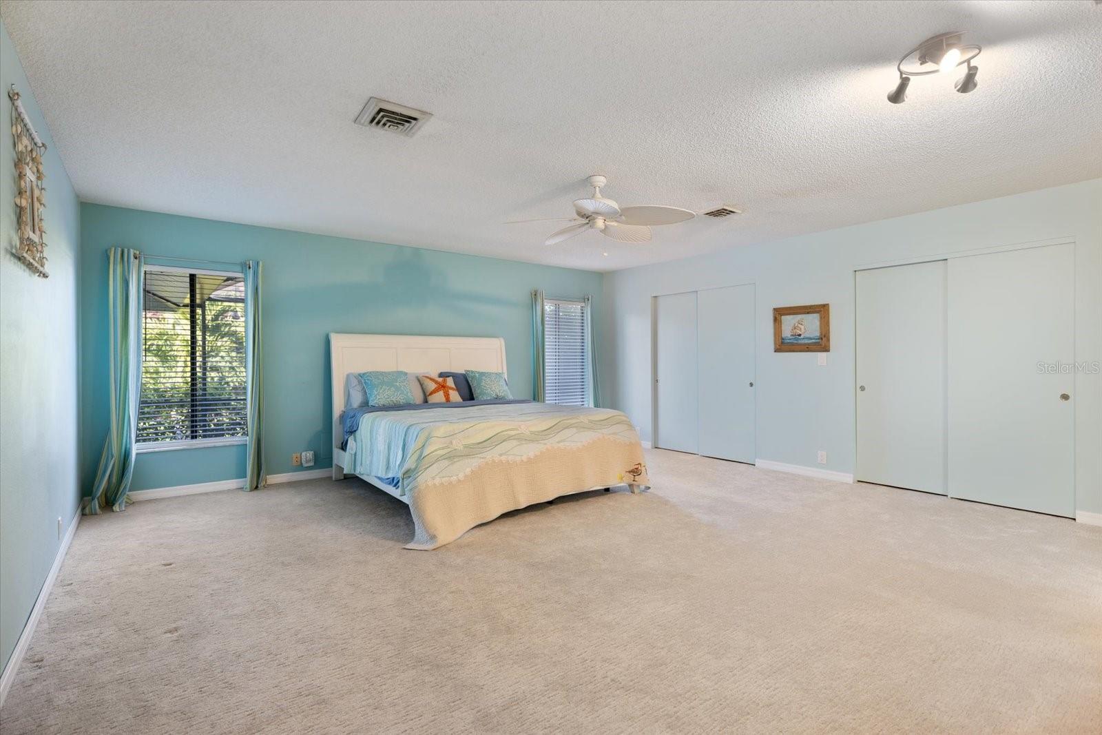 Image 14 of 66 For 238 Lookout Point Drive