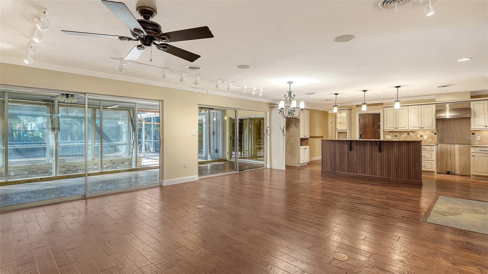 Image 13 of 34 For 338 Bird Key Drive