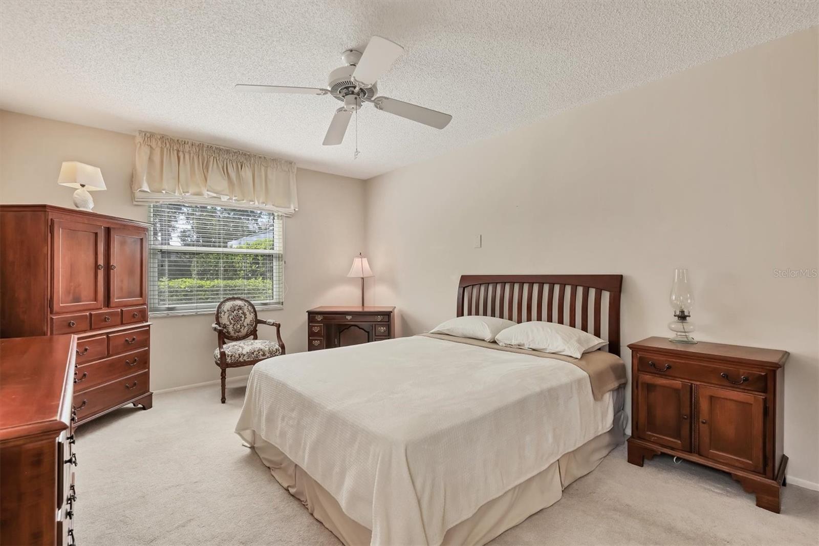 Image 16 of 50 For 5908 Garden Lakes Majestic