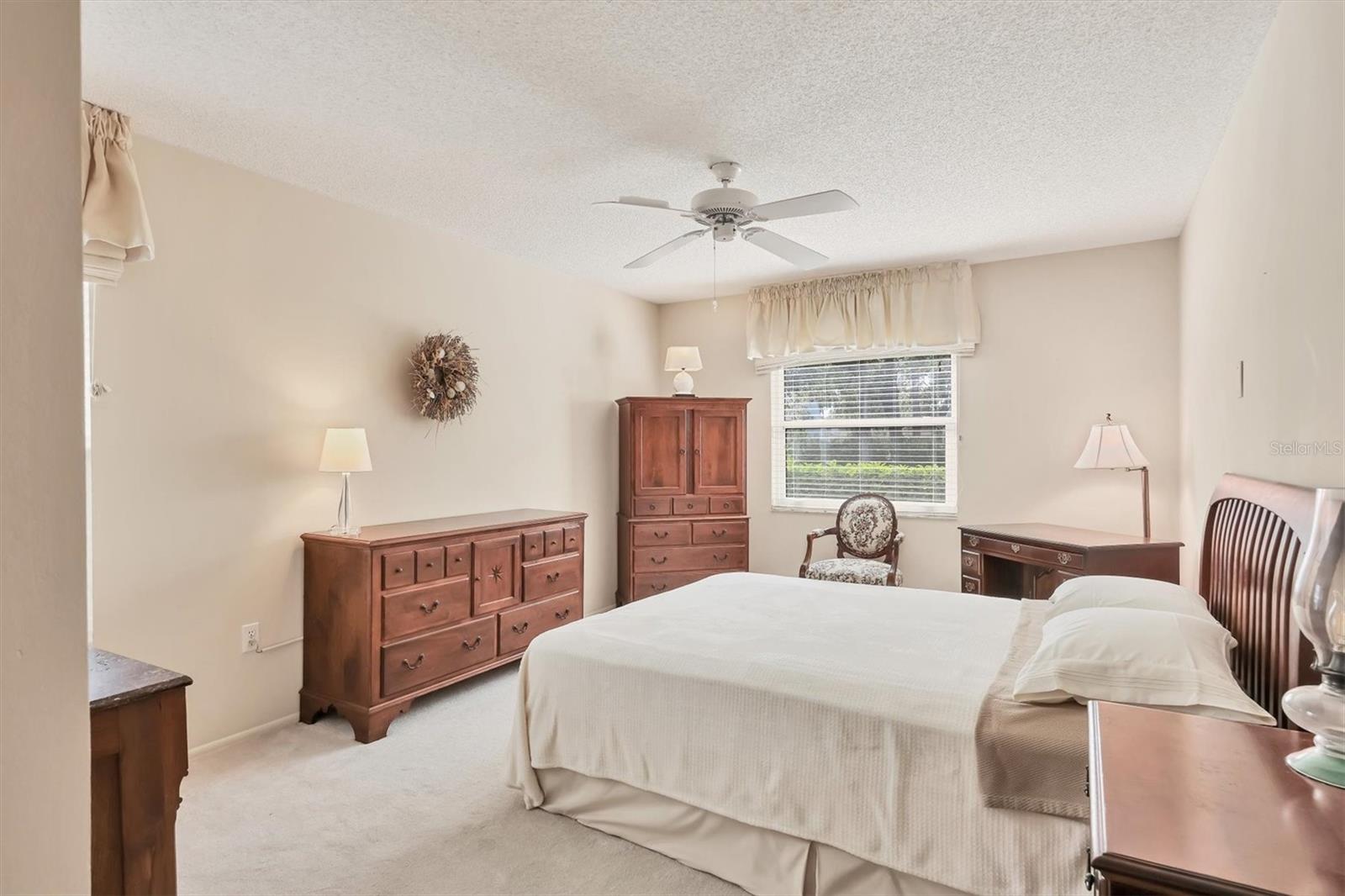 Image 17 of 50 For 5908 Garden Lakes Majestic