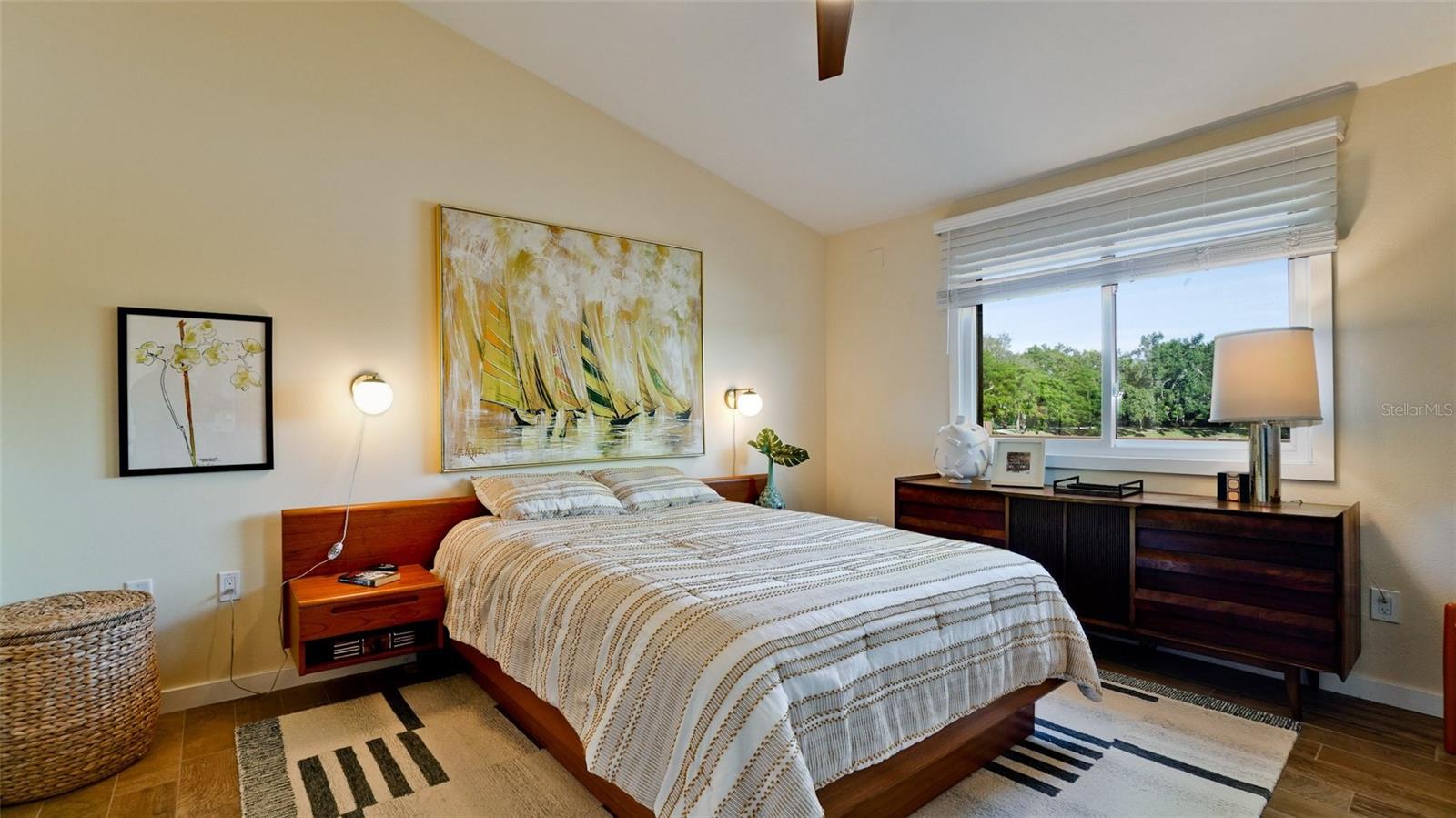 Image 23 of 39 For 4613 Park Lake Terrace S