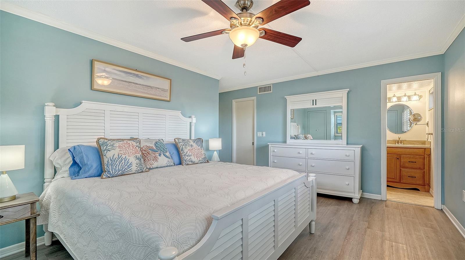 Image 29 of 45 For 1701 Southwood Street 1701