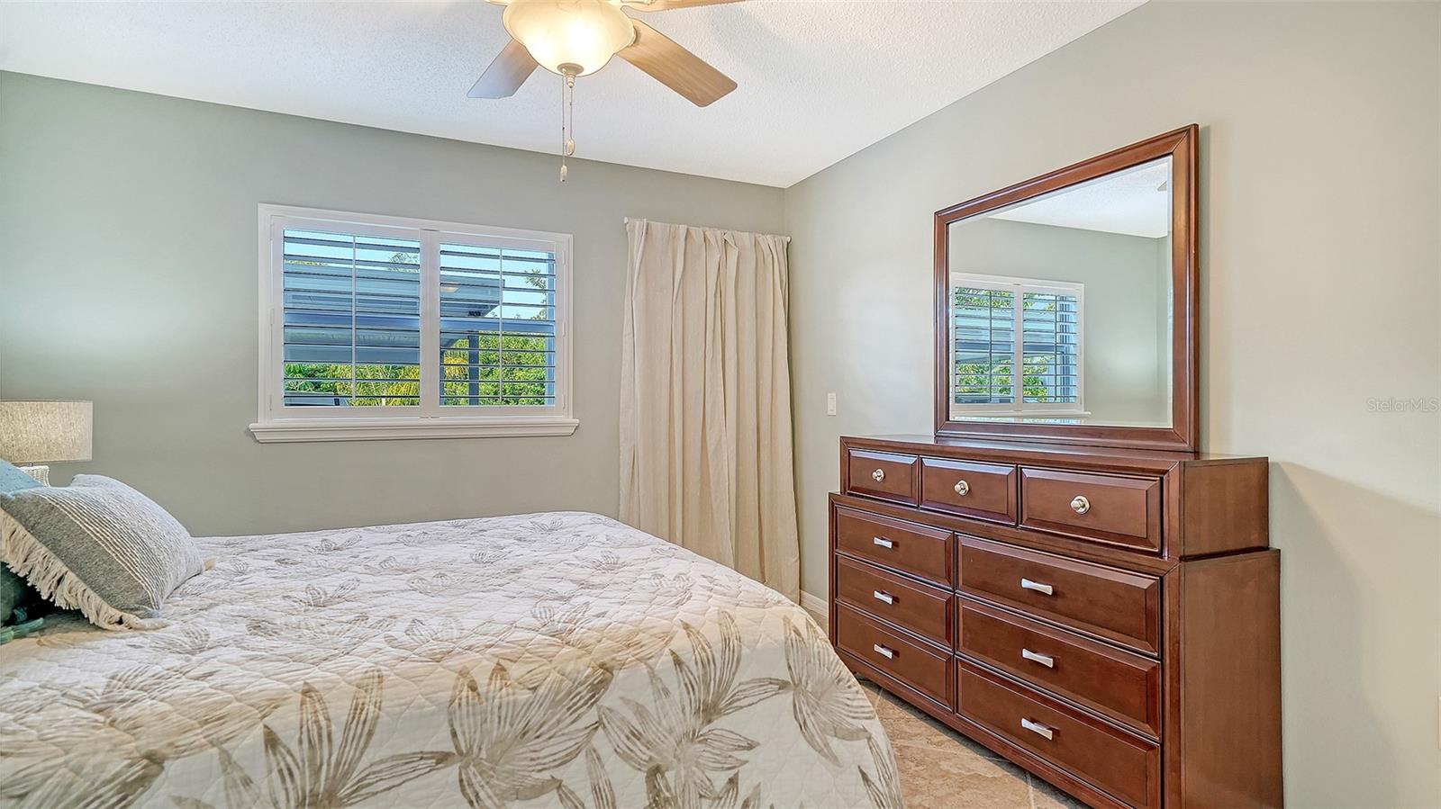 Image 32 of 45 For 1701 Southwood Street 1701