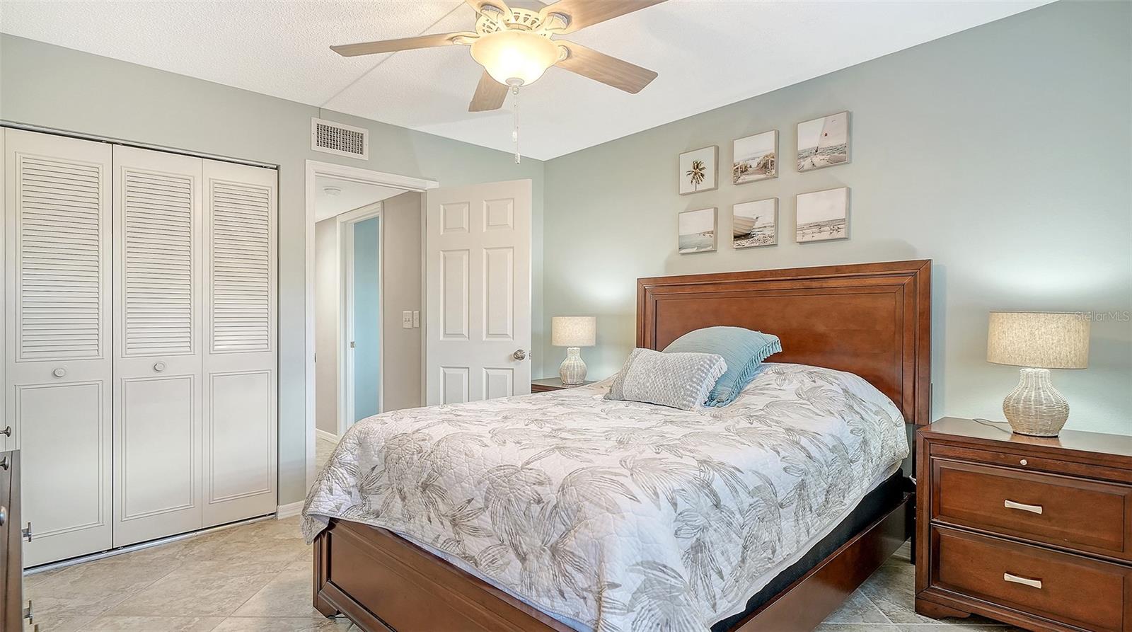 Image 34 of 45 For 1701 Southwood Street 1701