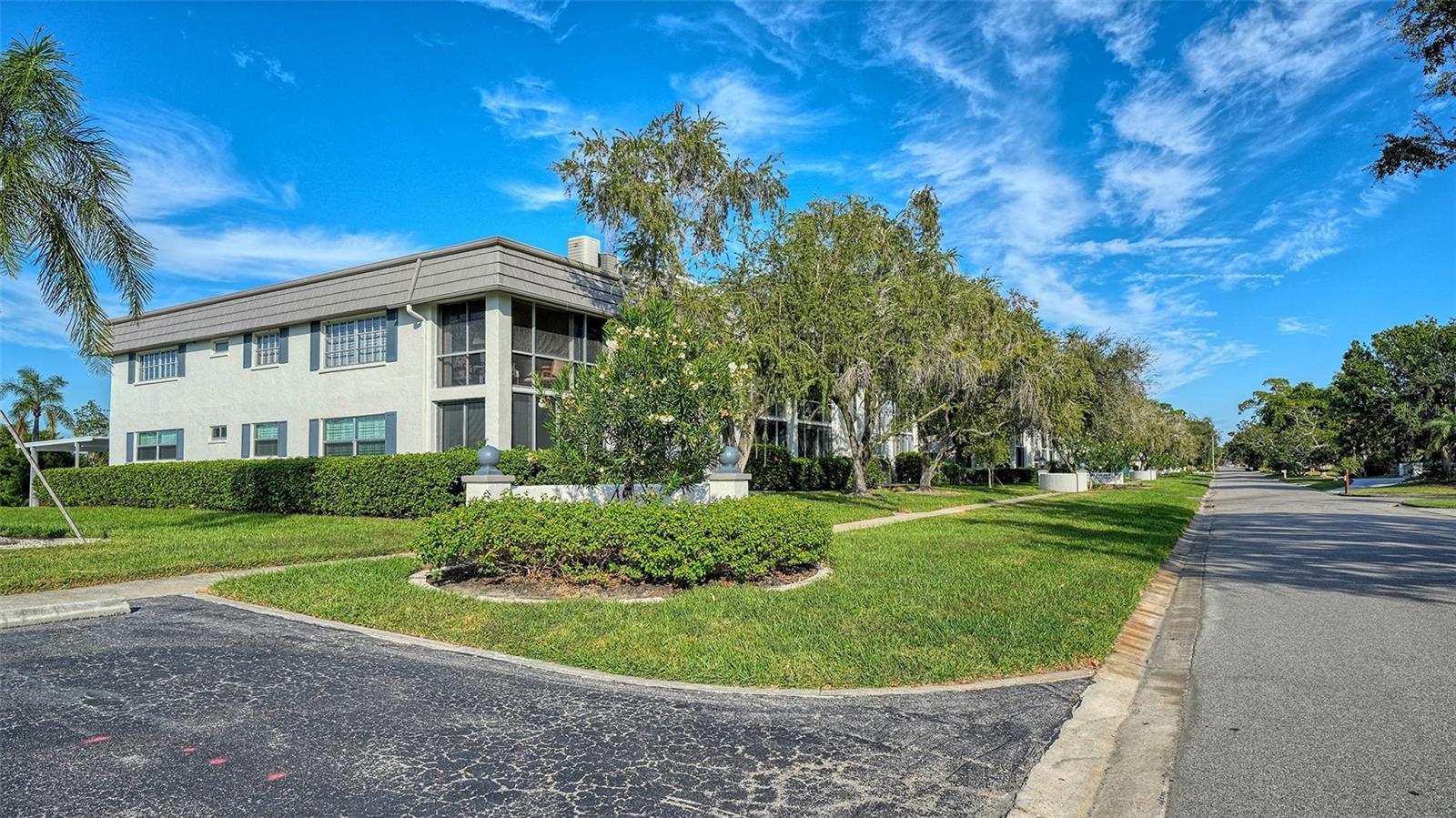 Image 39 of 45 For 1701 Southwood Street 1701