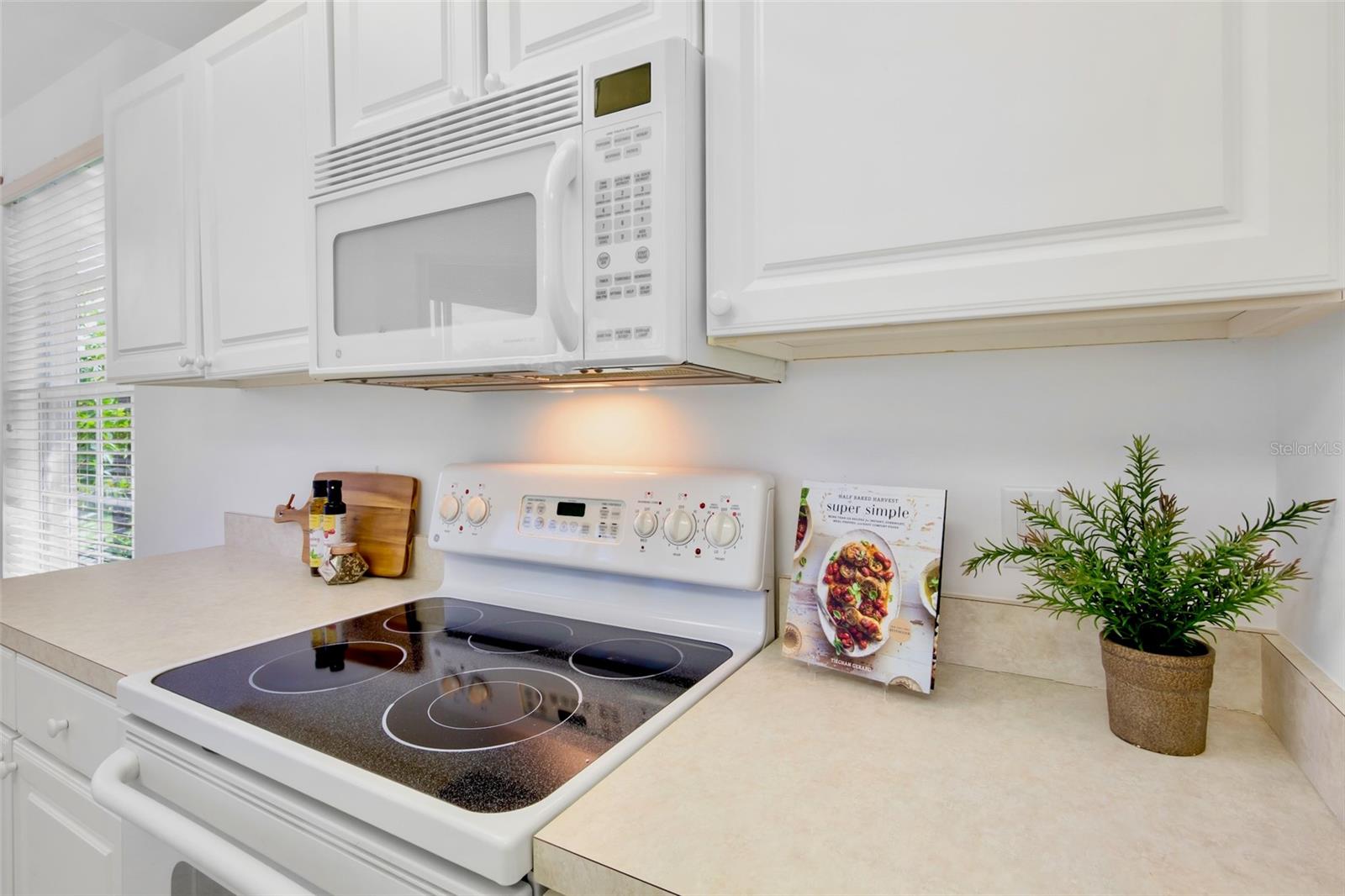 Image 6 of 41 For 4463 Cinnamon Drive 2502