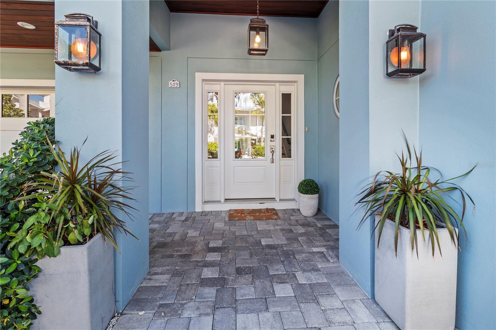 Image 15 of 79 For 519 Villa Rosa Way