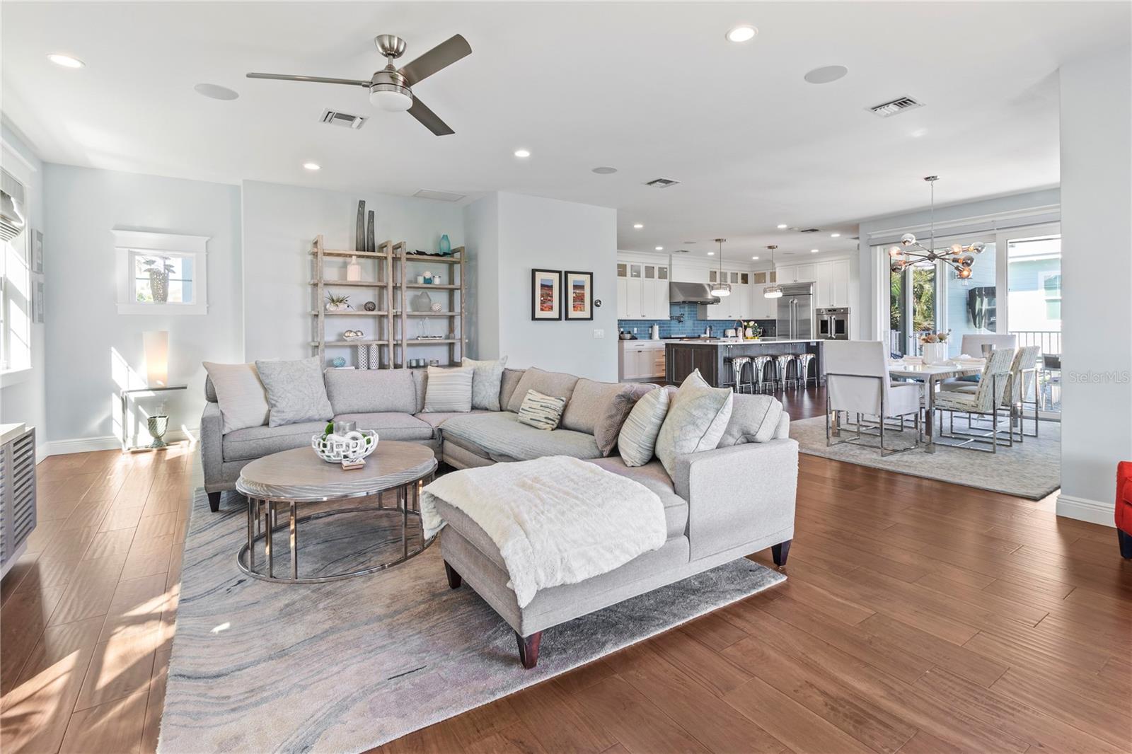 Image 20 of 79 For 519 Villa Rosa Way