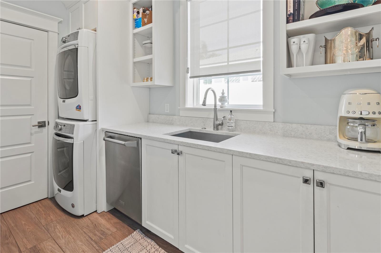 Image 31 of 79 For 519 Villa Rosa Way