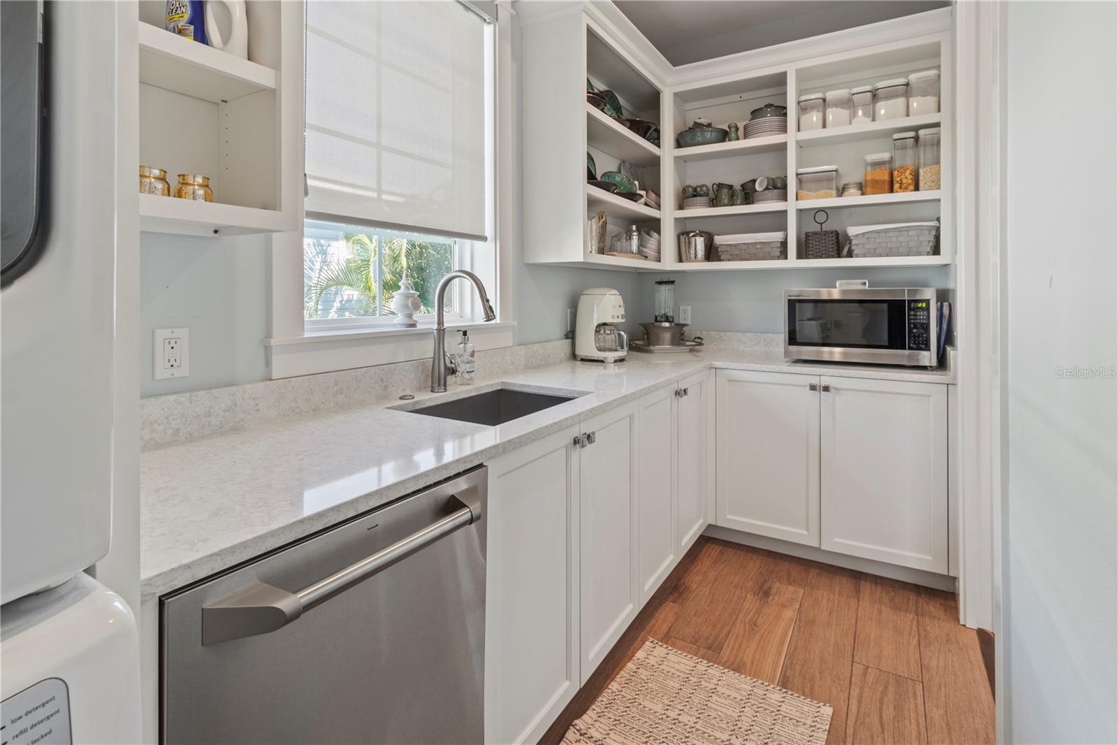 Image 32 of 79 For 519 Villa Rosa Way