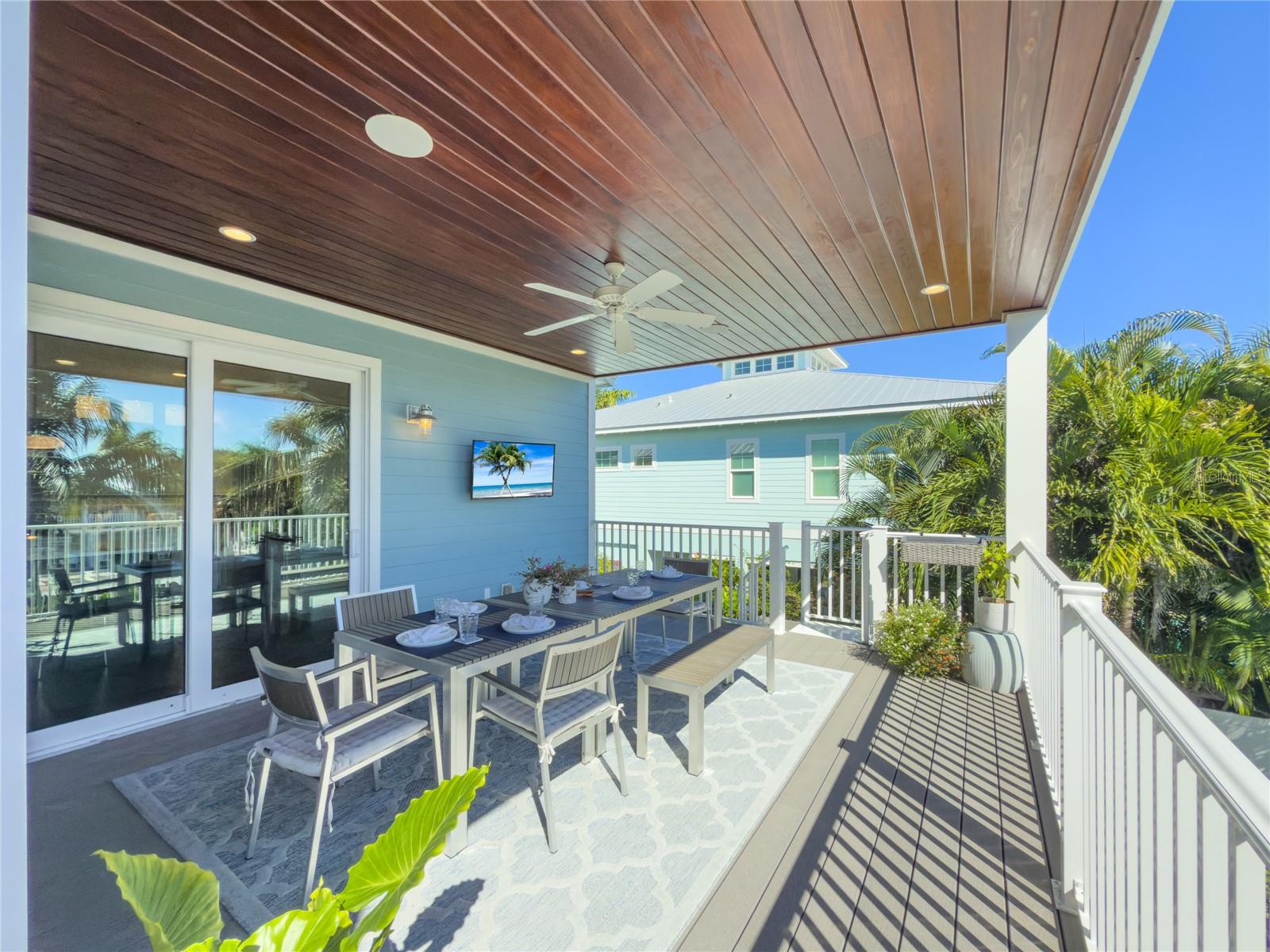 Image 33 of 79 For 519 Villa Rosa Way